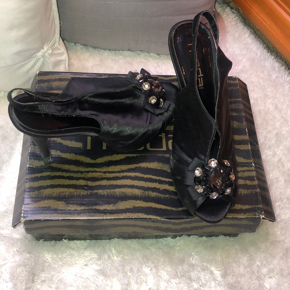 Black dressy heels